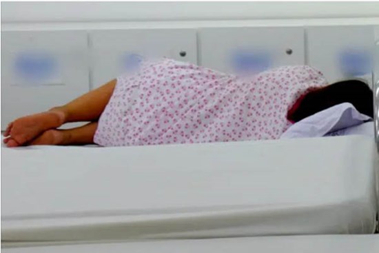 Bất ngờ vụ nữ sinh lớp 7 tự sinh con trong nhà tắm: Công an khẳng định chưa tìm ra cha đứa bé, gia đình không hợp tác điều tra