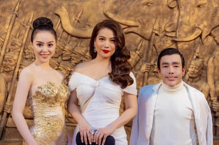 Tiểu tam phố Lý Nam Đế bị chê mặt nhựa phẫu thuật cùng chỗ với quản lý-7