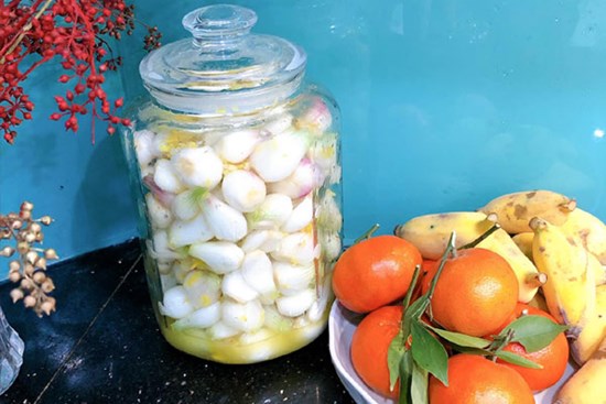 Có công thức gia truyền siêu đơn giản, đảm bảo Tết này chị em muối hành giải ngấy thành công