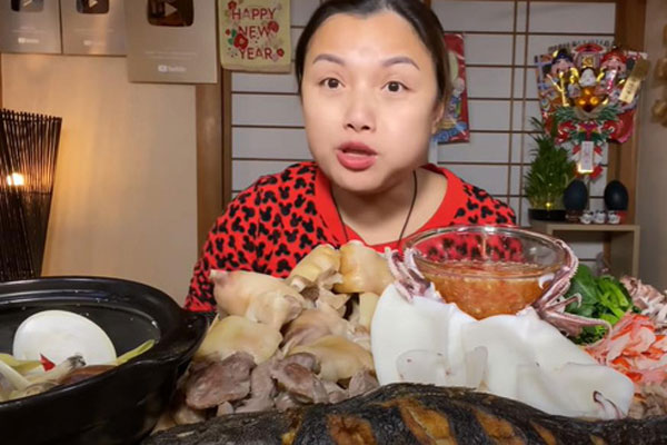 Quỳnh Trần JP lần đầu công khai căn trọ xập xệ trước khi sang nhà mới bạc tỷ ở Nhật, tiết lộ món đồ dùng để dằn mặt chồng-13