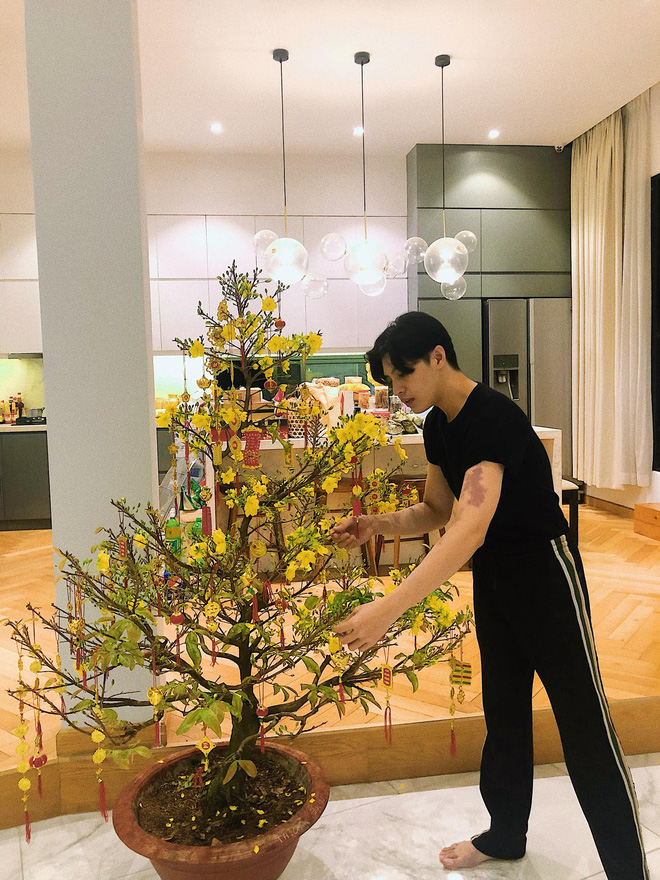 Nhà Noo Phước Thịnh đẹp từ ngoài vào trong, mê nhất phòng khách và bộ bàn ăn vừa sang vừa nổi-13