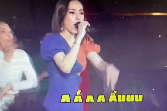 Vẫn “sốc” khi nghe Chi Pu hát live, chênh phô không đúng nốt nào, giao lưu với fan mà lạc cả giọng