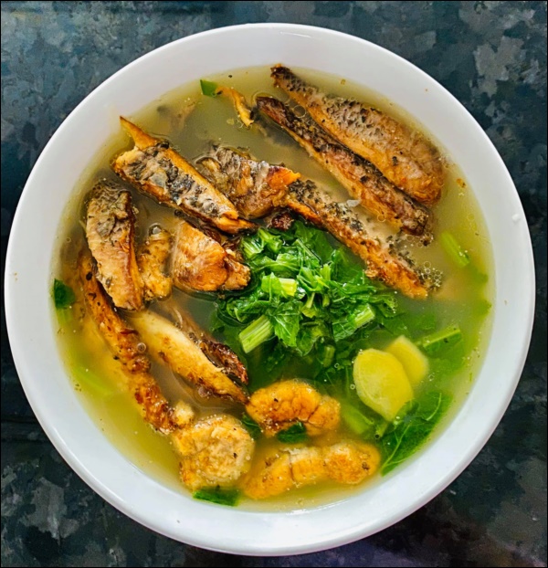 Lã Thanh Huyền đón Tết sớm, bàn ăn toàn món ngon truyền thống, riêng bánh chưng rán hấp dẫn&nbsp;hợp cảnh ngày đông&nbsp;lạnh-10