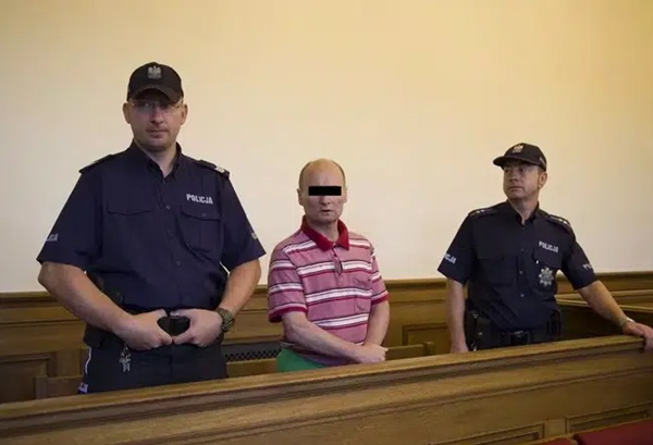 Gã chồng ác quỷ nhốt vợ trong phòng tối suốt 2 năm, cho nhiều người đàn ông khác cưỡng hiếp, mỗi lần thu 132.000 đồng-2