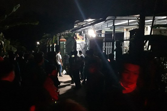 Bực tức chồng đi nhậu say xỉn, vợ lấy dây thừng siết cổ chồng tử vong