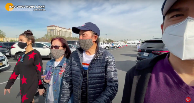 NSƯT Bảo Quốc được bà xã hộ tống đi tiêm vắc xin Covid-19-2