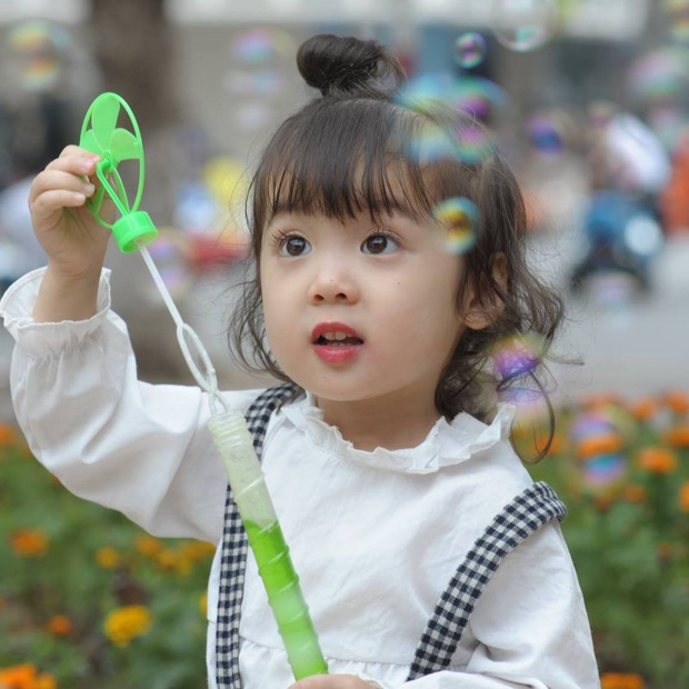 Clip con gái dặn dò” bố không được uống bia, hút thuốc và nhớ phải chăm sóc con bằng hàng loạt lý lẽ siêu đáng yêu-3