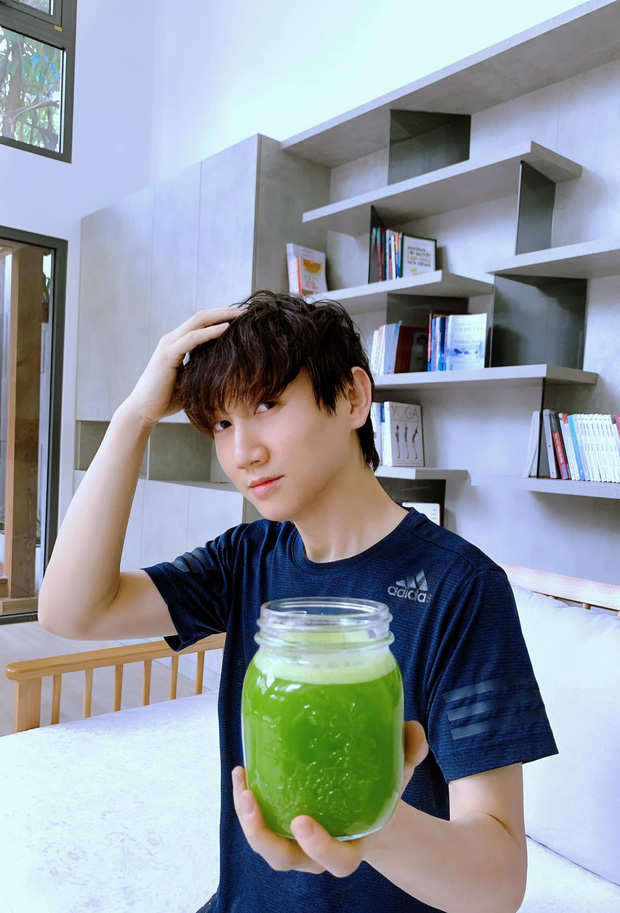 Hé lộ không gian sống của Mr Siro, bước vào sân đã thấy ngay khối tài sản khổng lồ-11