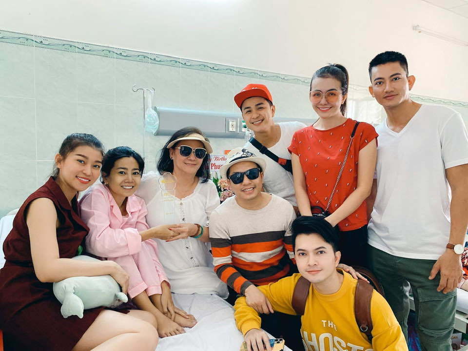 Xót xa khi nhìn thấy bánh kem con gái chọn mừng sinh nhật Mai Phương-4