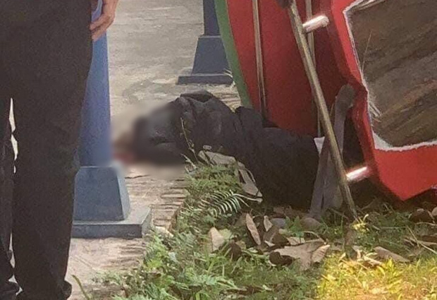 Nữ sinh kể lại giây phút kinh hoàng toa tàu lượn vỡ đôi, văng khỏi đường ray: Mở mắt thấy bạn bị khung xe chèn vào bụng, rơi xuống dưới bãi cỏ-2