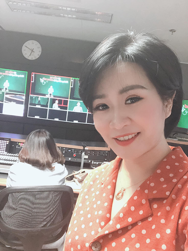 Điều ít biết về bà xã kém 5 tuổi của Giáo sư Cù Trọng Xoay”-3