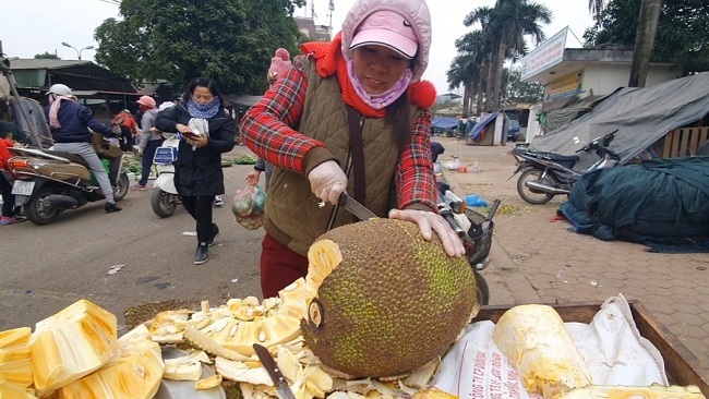 Hàng nghìn quả mít bị cắt đầu, bôi chất trắng trước khi mang bán, mục đích là gì?-1