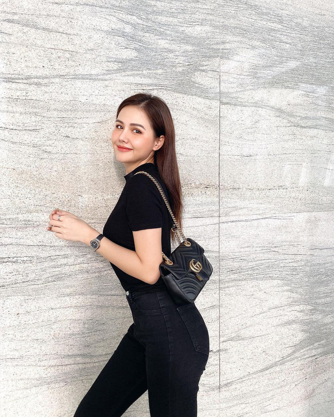 Ngoài Hà Tăng, phu nhân TGĐ tập đoàn đầu tư Cocobay cũng là thánh diện quần skinny với loạt outfit khoe dáng siêu nuột-4