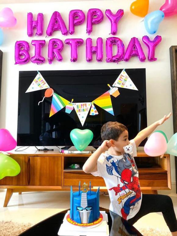 Mới 5 tuổi, con trai Thu Minh đã biết đọc truyện và làm toán thành thạo của bé 10 tuổi-6