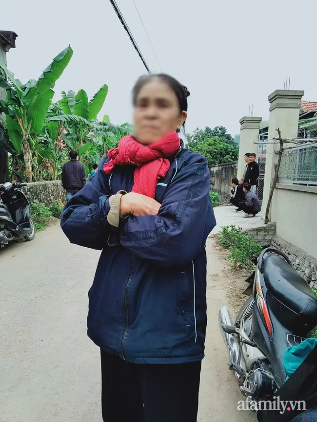 Lời kể hãi hùng của nhân chứng vụ chồng nghi đánh vợ nguy kịch rồi ôm con tự thiêu trong nhà tắm-3