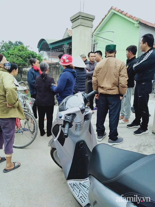 Lời kể hãi hùng của nhân chứng vụ chồng nghi đánh vợ nguy kịch rồi ôm con tự thiêu trong nhà tắm-4