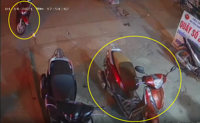 Người đàn ông đi nhầm xe của chị gái ở hiệu thuốc vì xe quá giống nhau, song lý do thực sự đáng lo lại nằm ở thói quen dùng khóa bất cẩn của chị em phụ nữ-1