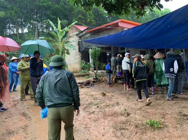 Vụ 3 bố con ở Phú Thọ tử vong bất thường trên giường: Tối hôm trước 2 vợ chồng cãi nhau, vợ bỏ về ngoại-1