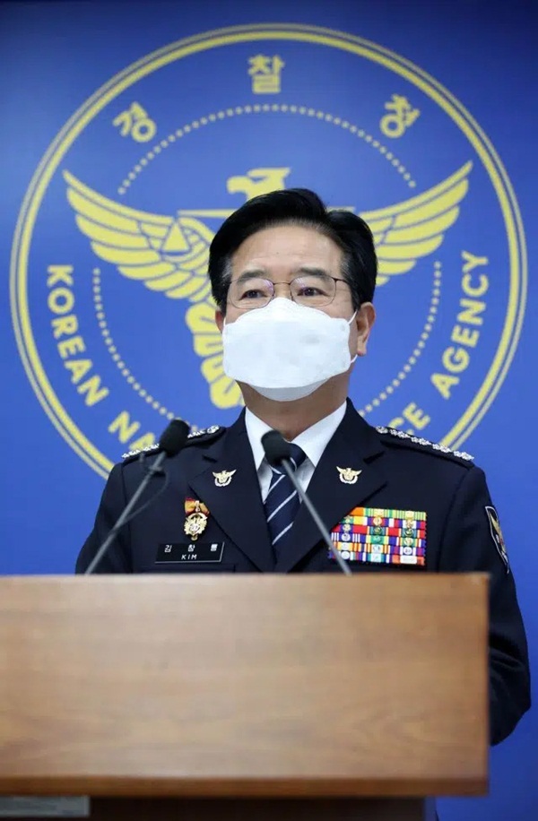 Toàn cảnh vụ bé gái bị bố mẹ nuôi bạo hành đến chết sau 10 tháng sống trong địa ngục trần gian, nơi yên nghỉ cũng khiến người ta rơi lệ-6