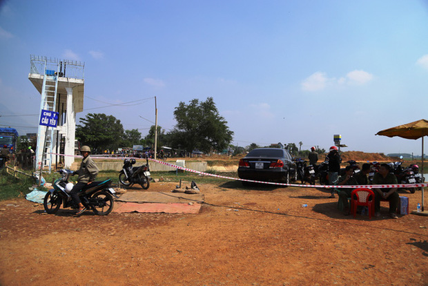 Những cái chết xót lòng của trẻ thơ: Mẹ ôm 2 con nhảy cầu, bố tự thiêu cùng con trong nhà tắm-3