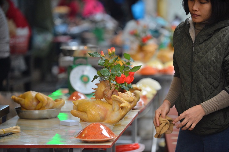 Xem người phố cổ tiêu tiền như thế nào ở đặc khu mua sắm Tết chợ nhà giàu-7