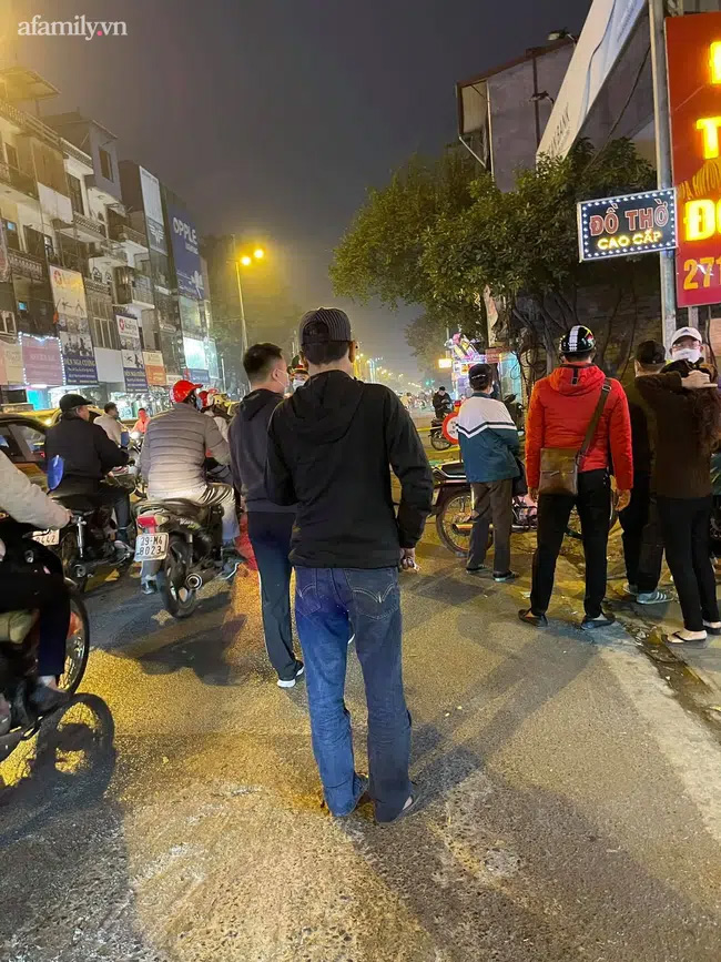 Trích xuất camera xác định thủ phạm vứt bỏ thai nhi cạnh thùng rác, bị ô tô cán qua thương tâm-2