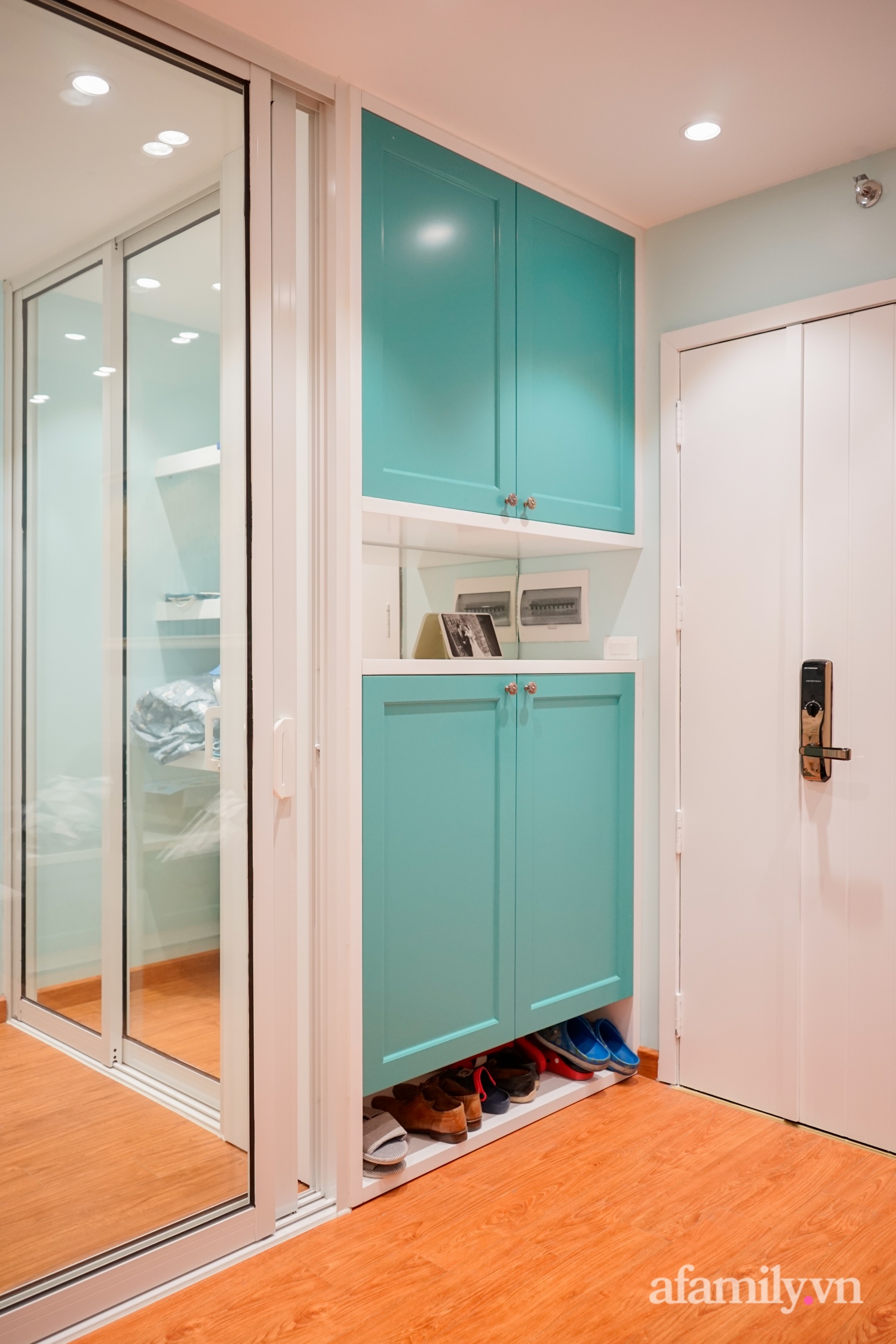 Căn hộ 80m² màu xanh dịu dàng, ngập tràn cảm giác ấm cúng ở Hà Nội-1