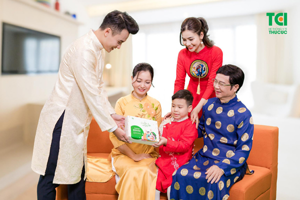 Hộp quà ‘Sức khỏe sinh tài lộc’- quà tặng độc đáo Tết này-1