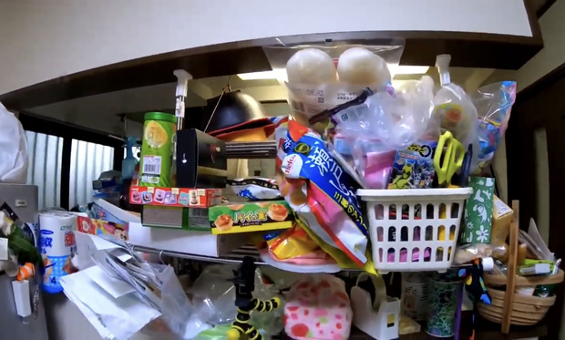 Quỳnh Trần JP lần đầu công khai căn trọ xập xệ trước khi sang nhà mới bạc tỷ ở Nhật, tiết lộ món đồ dùng để dằn mặt chồng-10