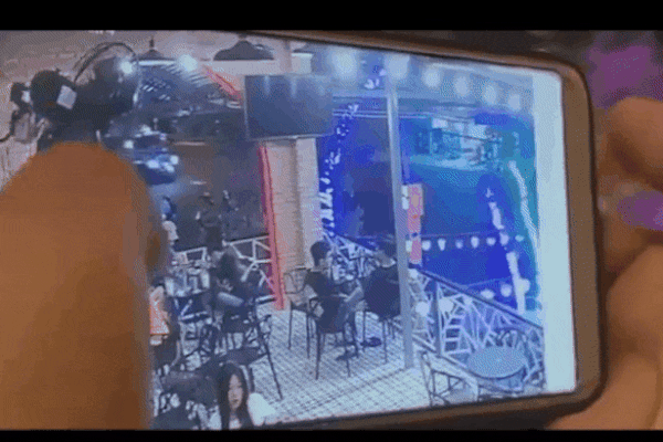 Camera hé lộ quá trình xe container kéo lê thi thể chạy gần 60km trên đường