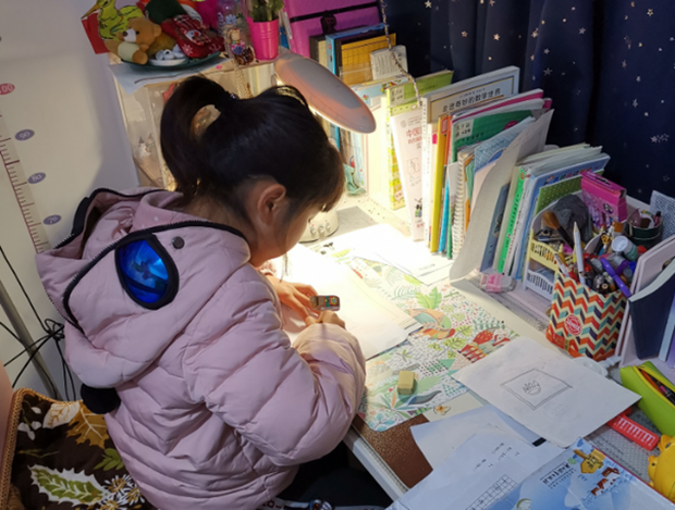 Nữ sinh viết bài luận về ước mơ, giáo viên đọc xong bị sốc nặng, liền thẳng thừng phê: Không thể chấp nhận được-2