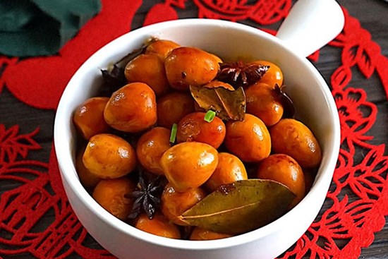 Bí quyết làm món trứng cút kho bắt mắt, đậm vị, mùa lạnh không thể thiếu