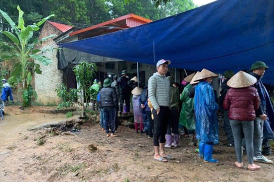 Hé lộ tình tiết đau lòng vụ 3 bố con tử vong trên giường ở Phú Thọ: Bà nội trước đây cũng tự tử