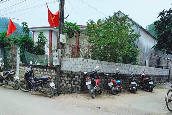 Hà Nội: Cháy dữ dội tại quán lẩu trên phố Thượng Đình, người dân hoảng loạn bỏ chạy, nhiều tài sản bị thiêu rụi-4