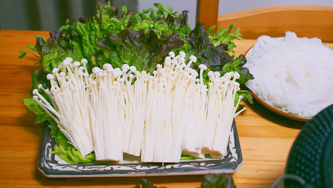 Trời lạnh thế này làm nồi lẩu bò nhúng me xì xụp là tuyệt nhất!-3