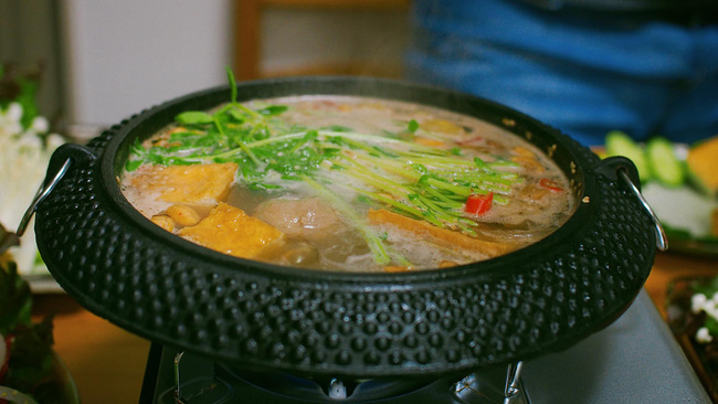 Trời lạnh thế này làm nồi lẩu bò nhúng me xì xụp là tuyệt nhất!-5