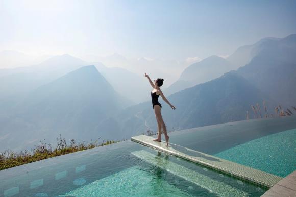 Hoa hậu Giáng My gây sốt khi diện bikini khoe thân hình nóng bỏng giữa tiết trời 10 độ C-2