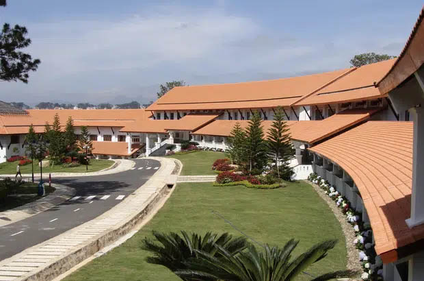 BV Hoàn Mỹ Đà Lạt lên tiếng về vụ sản phụ tử vong sau sinh mổ: Bệnh nhân suy thai, rối loạn đông máu trước khi chết-1