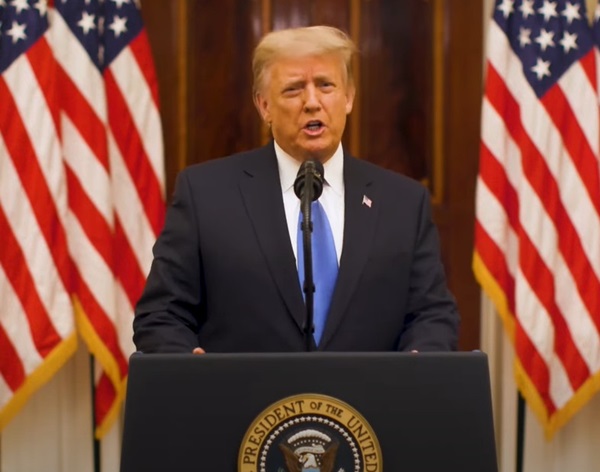 Ông Trump chia tay dân Mỹ, chúc người kế nhiệm may mắn-1