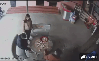 Cầm điếu cày đánh người tử vong sau câu nói mày chưa biết tao đâu-1