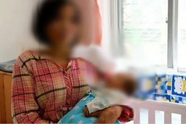 Sinh con trai được chồng thưởng siêu xe, cô vợ trẻ đăng lên mạng khoe tưởng được ganh tị ai ngờ bị dân mạng ném đá” ngược vì một lý do-3