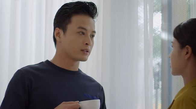 Hướng dương ngược nắng: Châu ghen khi thấy Kiên ở cùng Minh trong phòng riêng, đang thất tình lại va phải Phúc-4