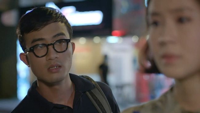 Hướng dương ngược nắng: Châu ghen khi thấy Kiên ở cùng Minh trong phòng riêng, đang thất tình lại va phải Phúc-1