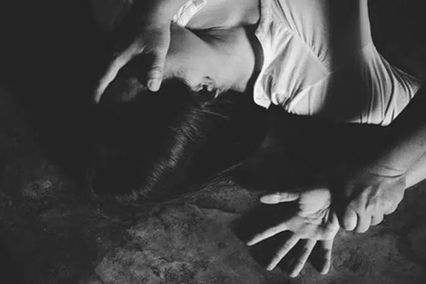 Chồng bỏ đi với bồ nhí, vợ bị em chồng cưỡng bức nhưng gia đình chồng tỏ thái độ bao che, đưa ra yêu cầu khiến nạn nhân căm phẫn-1