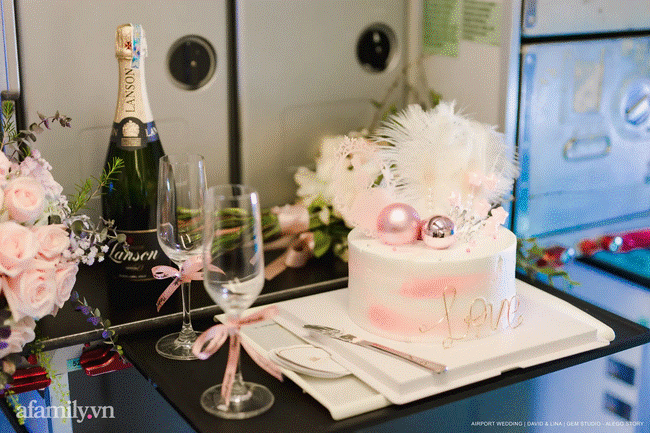 Màn rước dâu cực sang chảnh bằng máy bay của cặp đôi chú rể Hà Nội cô dâu Đà Nẵng, sốc hơn nữa là sự xuất hiện của dàn siêu xe trị giá hàng chục tỷ đồng!-7