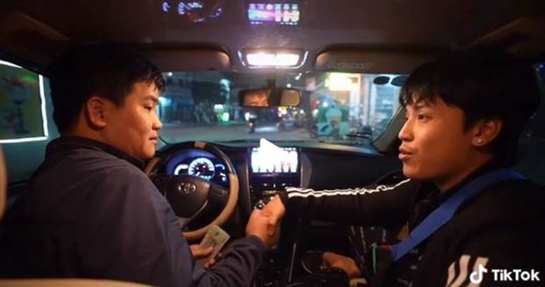 Danh tính thanh niên chi 35 triệu thuê taxi đi xuyên Việt từ Bắc vào Nam-4