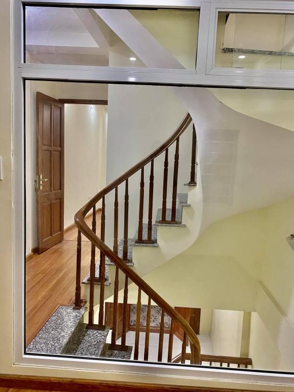 Sau căn hộ mới ở Sài Gòn, vợ cũ Thành Trung tậu thêm nhà ở Hà Nội-4