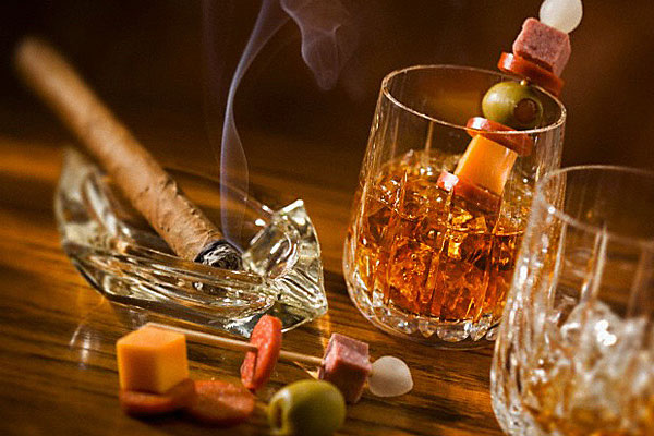 Xăm môi giá 2 triệu đồng đón Tết, cô gái 27 tuổi sưng phù miệng kinh hoàng, chảy mủ nặng nề-6