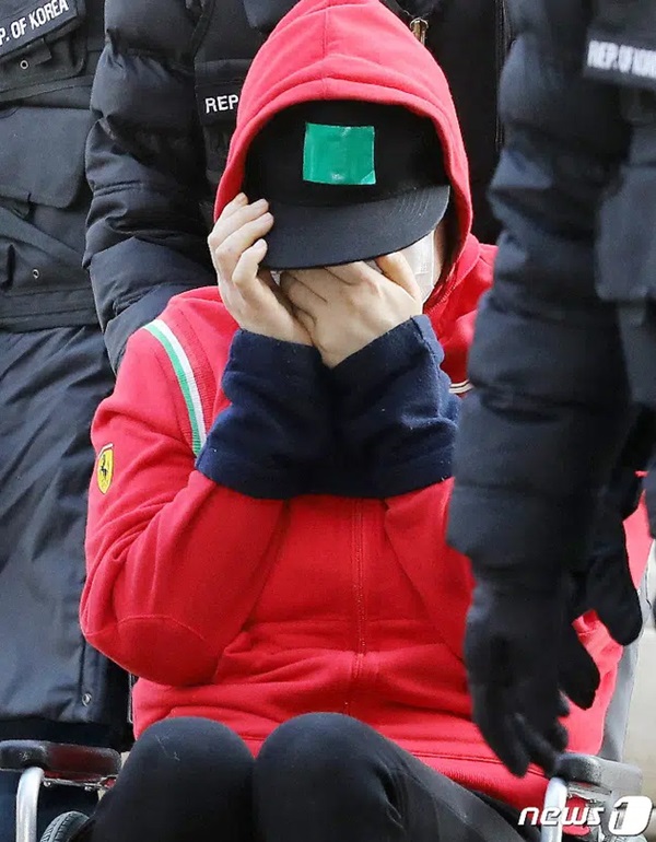 Bà mẹ ra tay sát hại con gái khiến bố đứa trẻ dằn vặt tự tử theo, lời nhắn dành cho kẻ thủ ác trước khi chết của nạn nhân gây xót xa-2