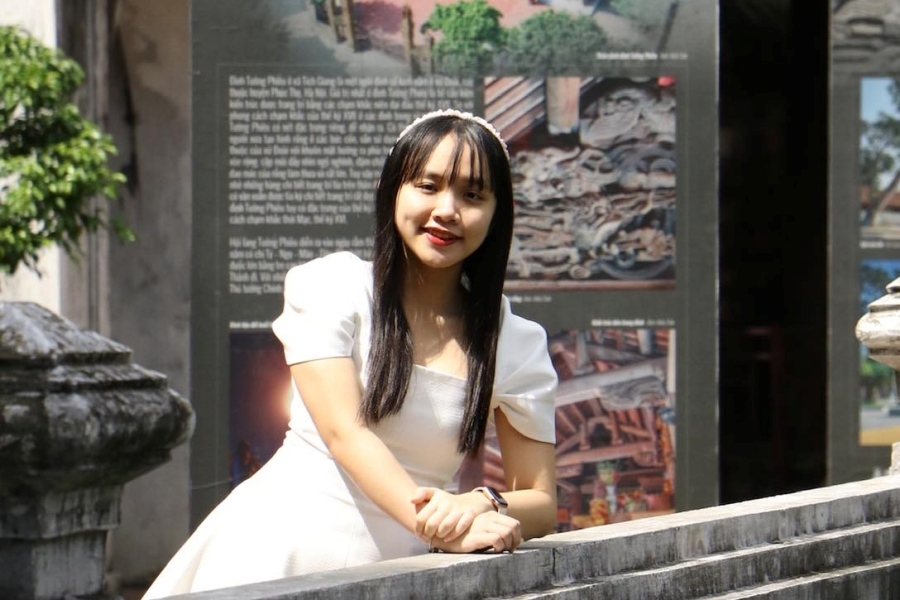 Nữ sinh biết 5 ngoại ngữ, là sinh viên năm ba khi mới 18 tuổi-2